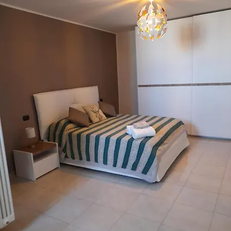 Dondona' Home 2Floor Apartamento